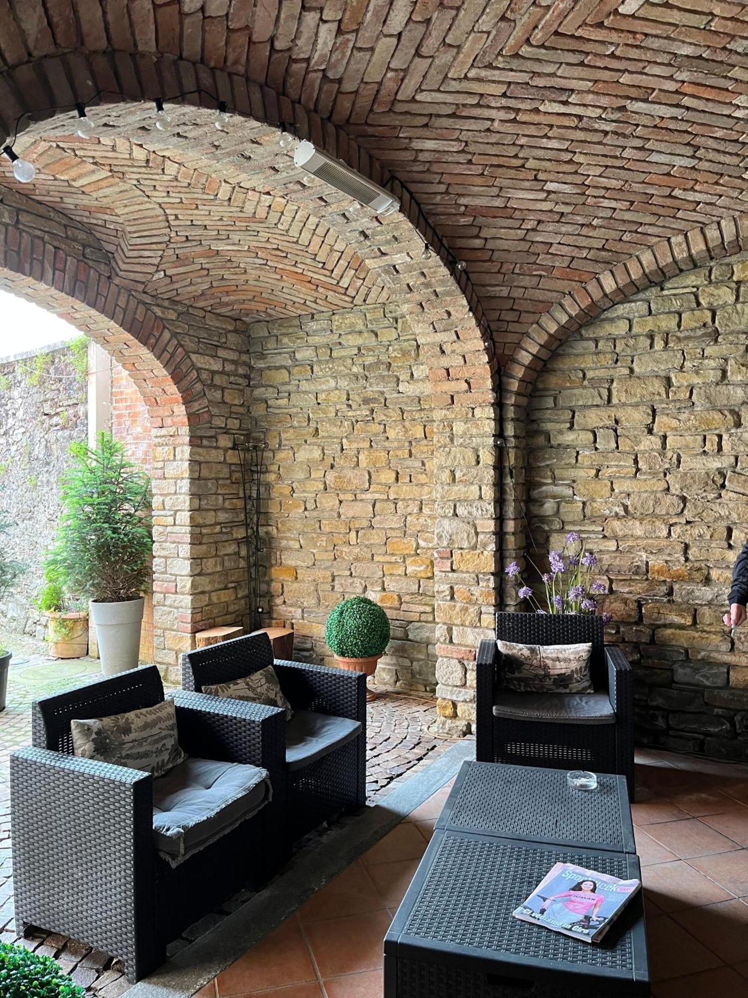 Il Castello Di Bubbio酒店 外观 照片